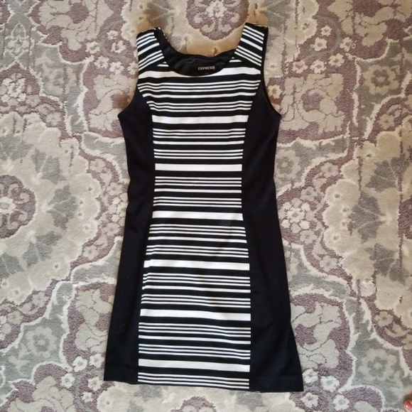 Express Dresses & Skirts - Casually elegant work dress